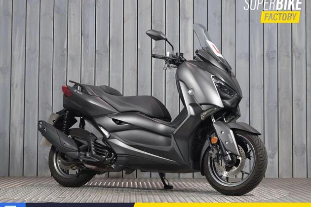 YAMAHA XMAX 125