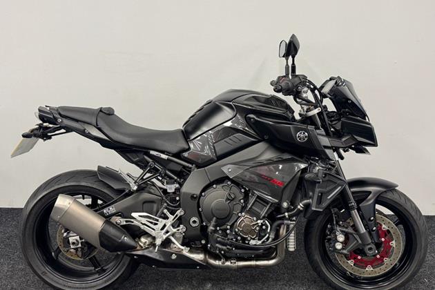 YAMAHA MT-10