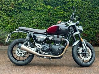 TRIUMPH SPEED TWIN 1200 