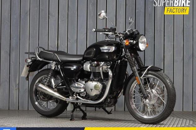 TRIUMPH BONNEVILLE T100