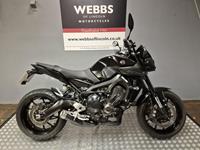 YAMAHA MT-09