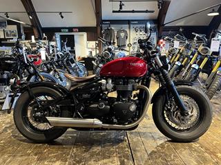 TRIUMPH BONNEVILLE BOBBER 