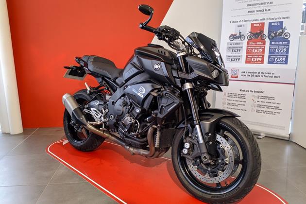 YAMAHA MT-10