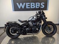 TRIUMPH BONNEVILLE BOBBER