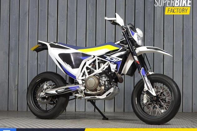 HUSQVARNA 701 SUPERMOTO