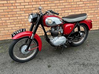 BSA B40 