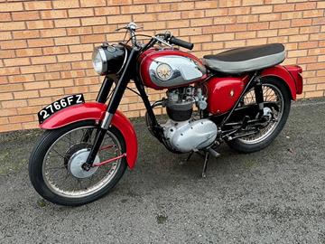 BSA B40