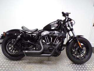 HARLEY-DAVIDSON SPORTSTER 1200 