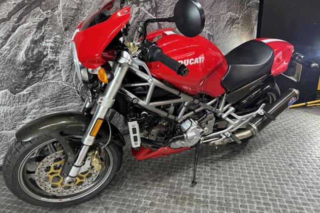 DUCATI MONSTER S4