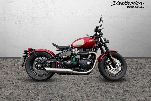 TRIUMPH BONNEVILLE BOBBER