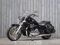 TRIUMPH THUNDERBIRD 1700