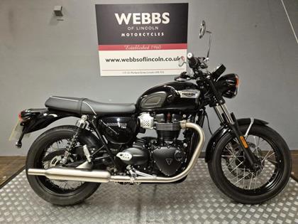 TRIUMPH BONNEVILLE T100