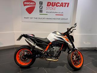 KTM 890 DUKE R 