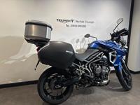 TRIUMPH TIGER 800