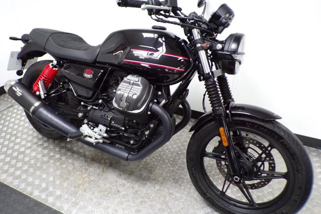 MOTO-GUZZI V7 SPECIAL