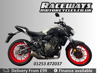 YAMAHA MT-07 