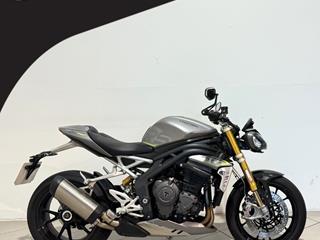 TRIUMPH SPEED TRIPLE 1200 RS 