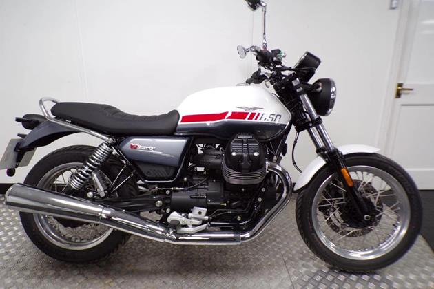 MOTO-GUZZI V7 SPECIAL