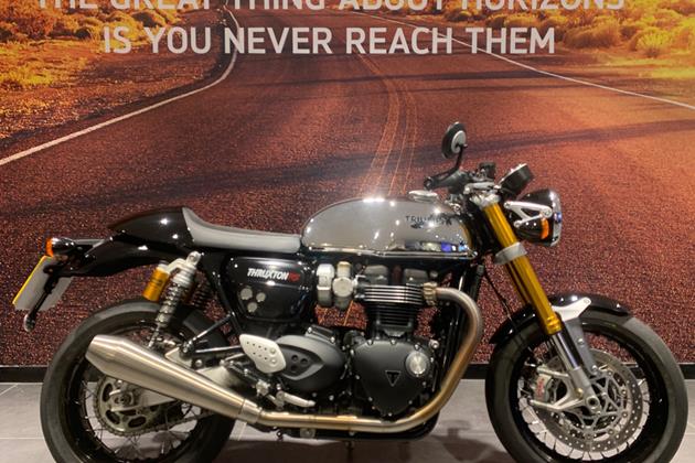 TRIUMPH THRUXTON 1200 RS