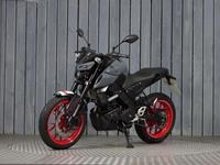 YAMAHA MT-125