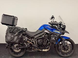 TRIUMPH TIGER 800 