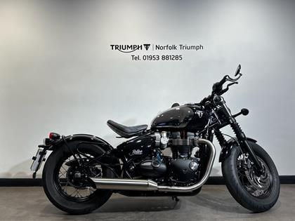 TRIUMPH BONNEVILLE BOBBER