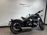 TRIUMPH BONNEVILLE BOBBER