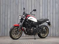 YAMAHA XSR700