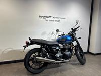 TRIUMPH STREET TWIN