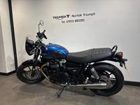 TRIUMPH STREET TWIN