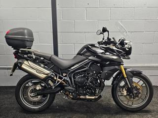 TRIUMPH TIGER 800 