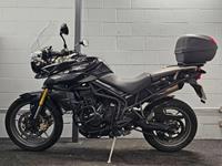 TRIUMPH TIGER 800