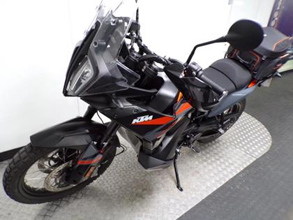 KTM 890 ADVENTURE