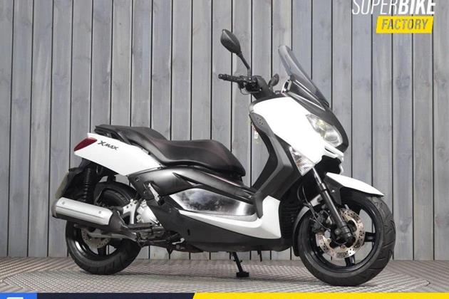 YAMAHA XMAX 250