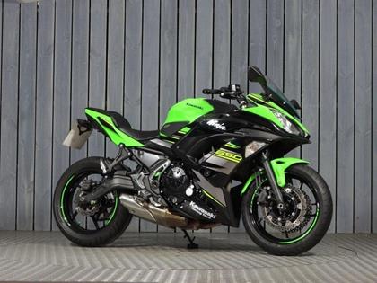 KAWASAKI NINJA 650