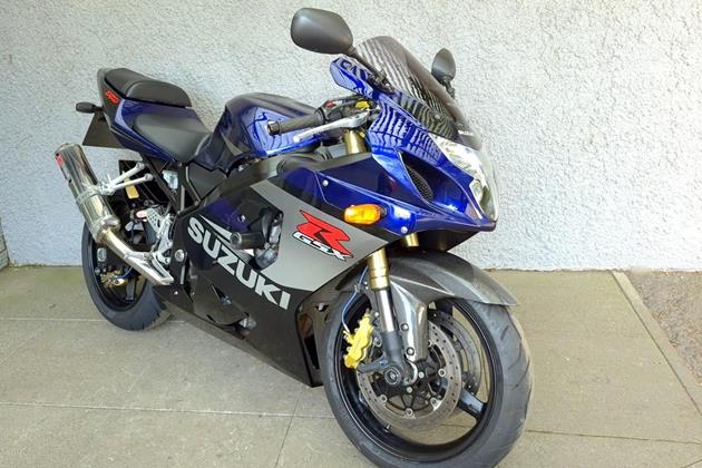 SUZUKI GSX-R750