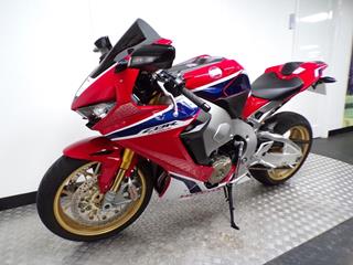 HONDA CBR1000RR FIREBLADE SP 