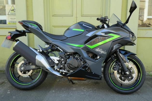 KAWASAKI NINJA 500