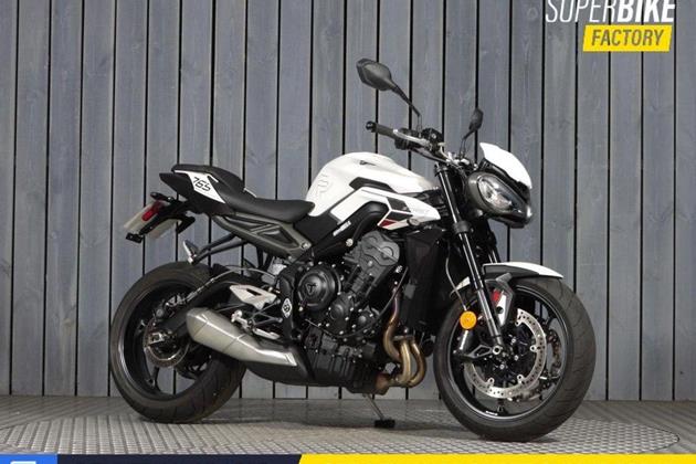 TRIUMPH STREET TRIPLE 765 R