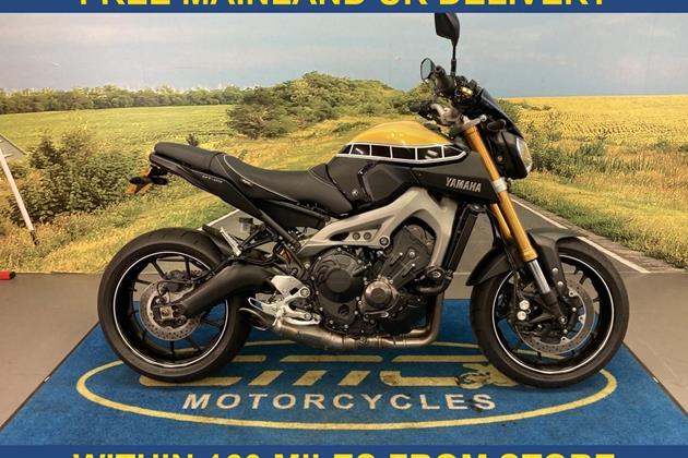 YAMAHA MT-09