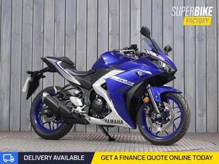 YAMAHA R3 