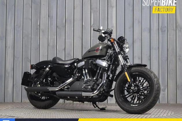 HARLEY-DAVIDSON SPORTSTER 1200