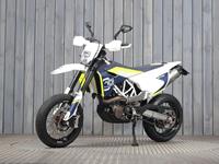 HUSQVARNA 701 SUPERMOTO