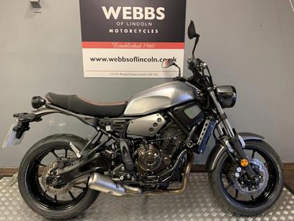 YAMAHA XSR700