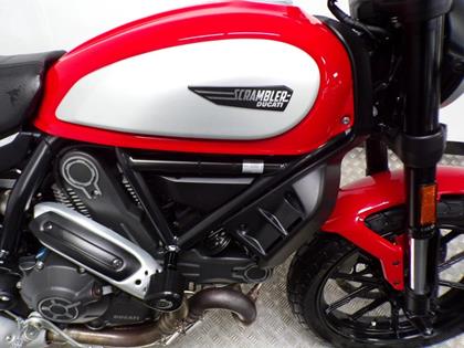 DUCATI SCRAMBLER 800