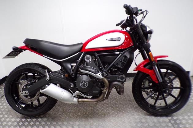 DUCATI SCRAMBLER 800