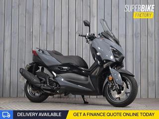 YAMAHA XMAX 125 