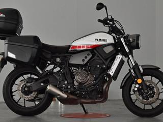 YAMAHA XSR700 