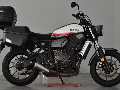 YAMAHA XSR700