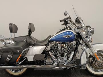 HARLEY-DAVIDSON ROAD KING